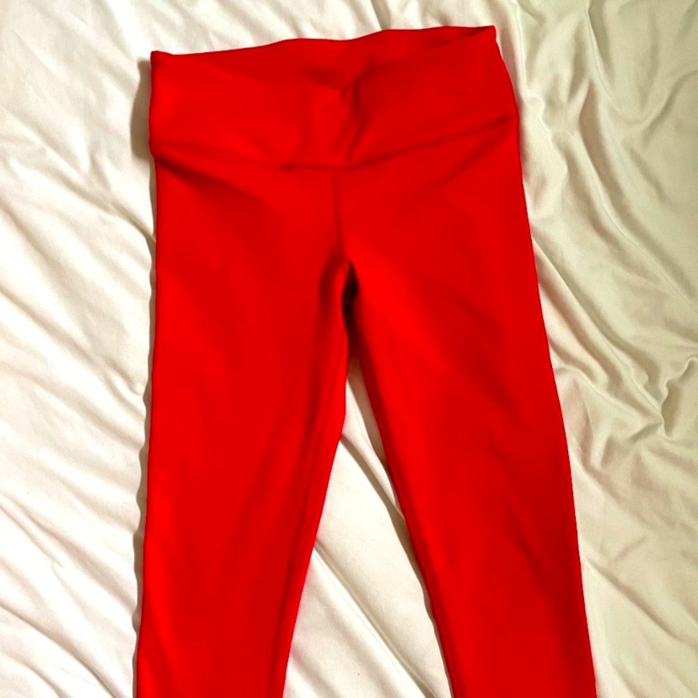 Cropped Red Fabletics Leggings XS